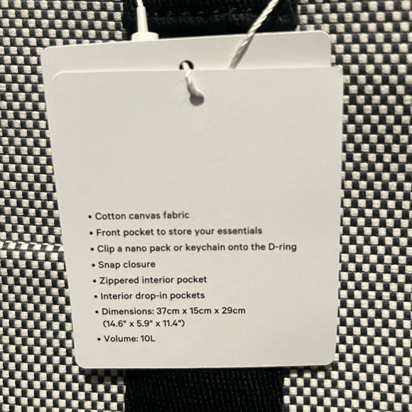 NWT Lululemon Two-Tone Canvas Tote - Size:10L - Picture 8 of 8